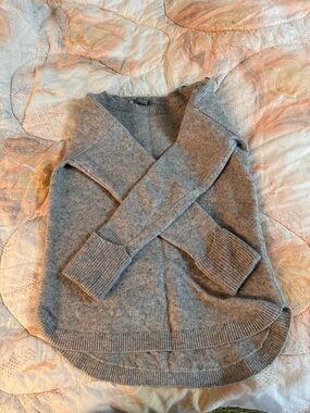 Cozy Lightweight Crewneck Sweater - Gray